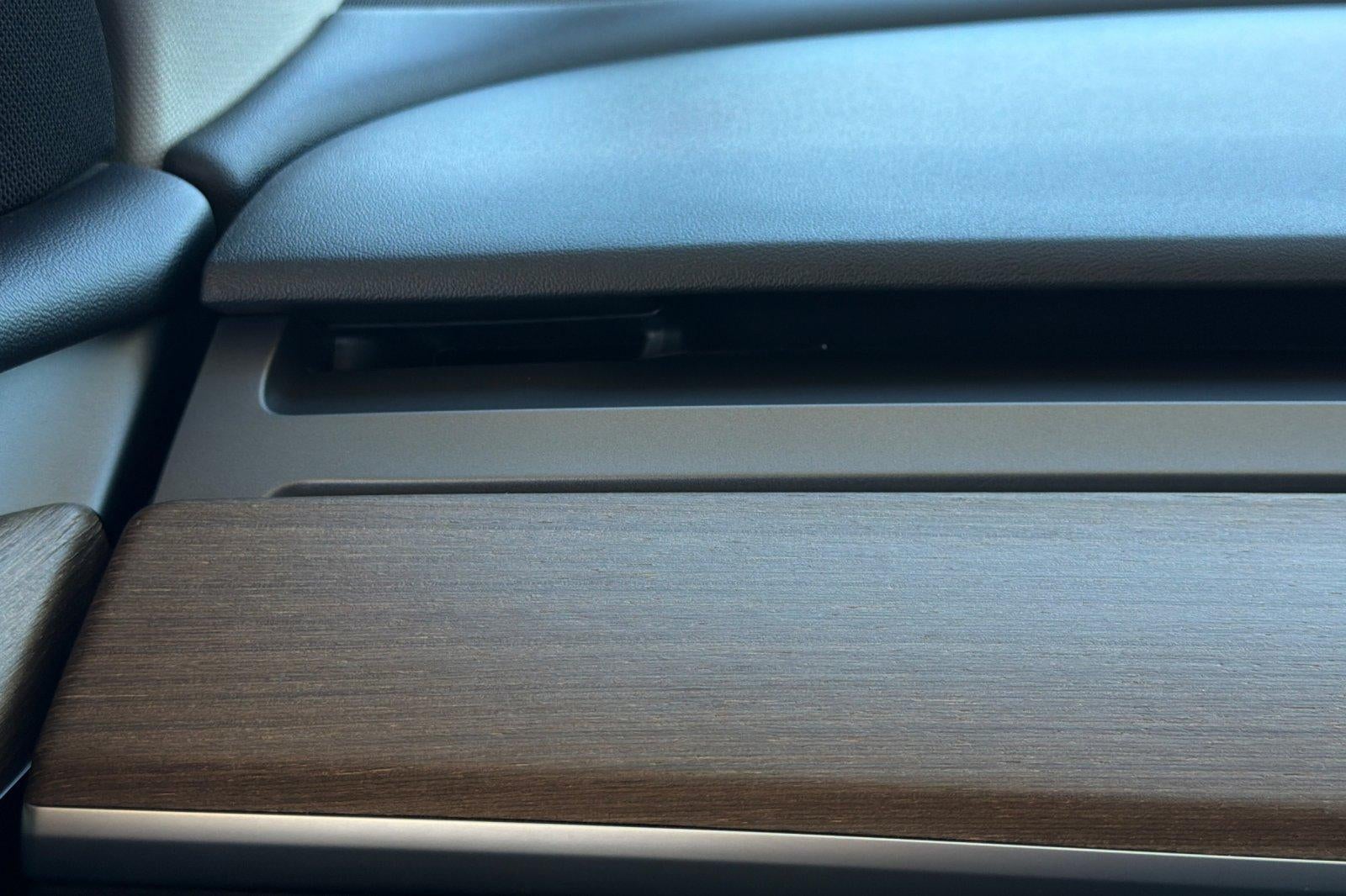 2024 Tesla Model Y Base