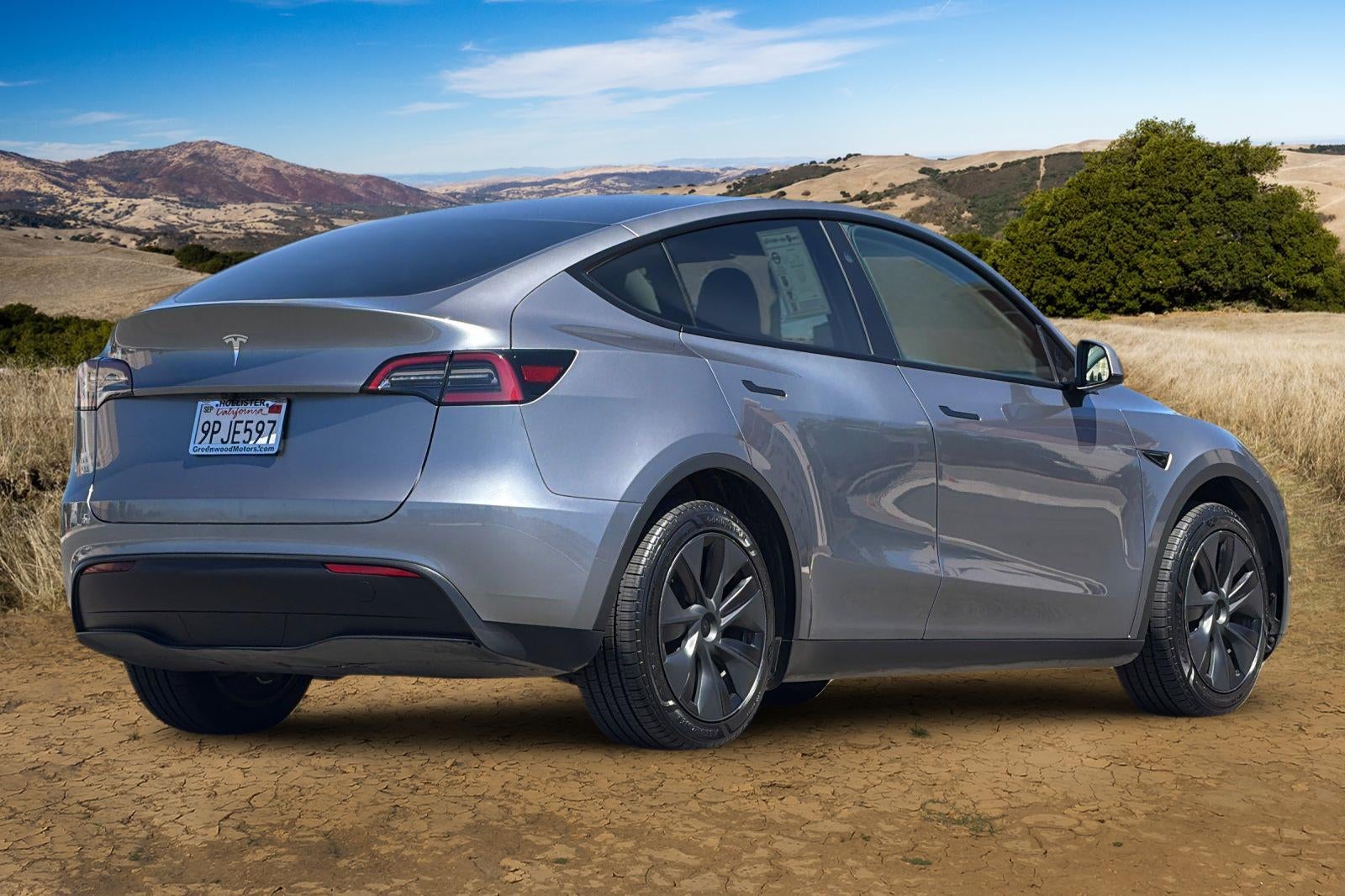 2024 Tesla Model Y Base