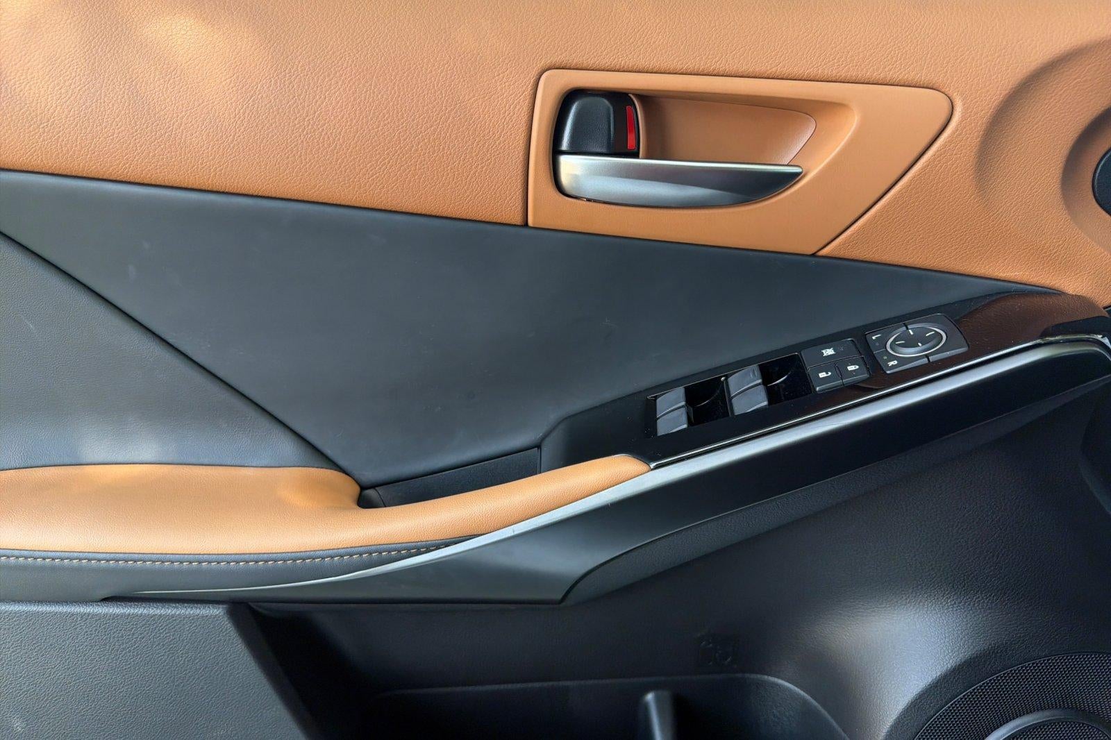 2024 Lexus IS 300 F SPORT Design