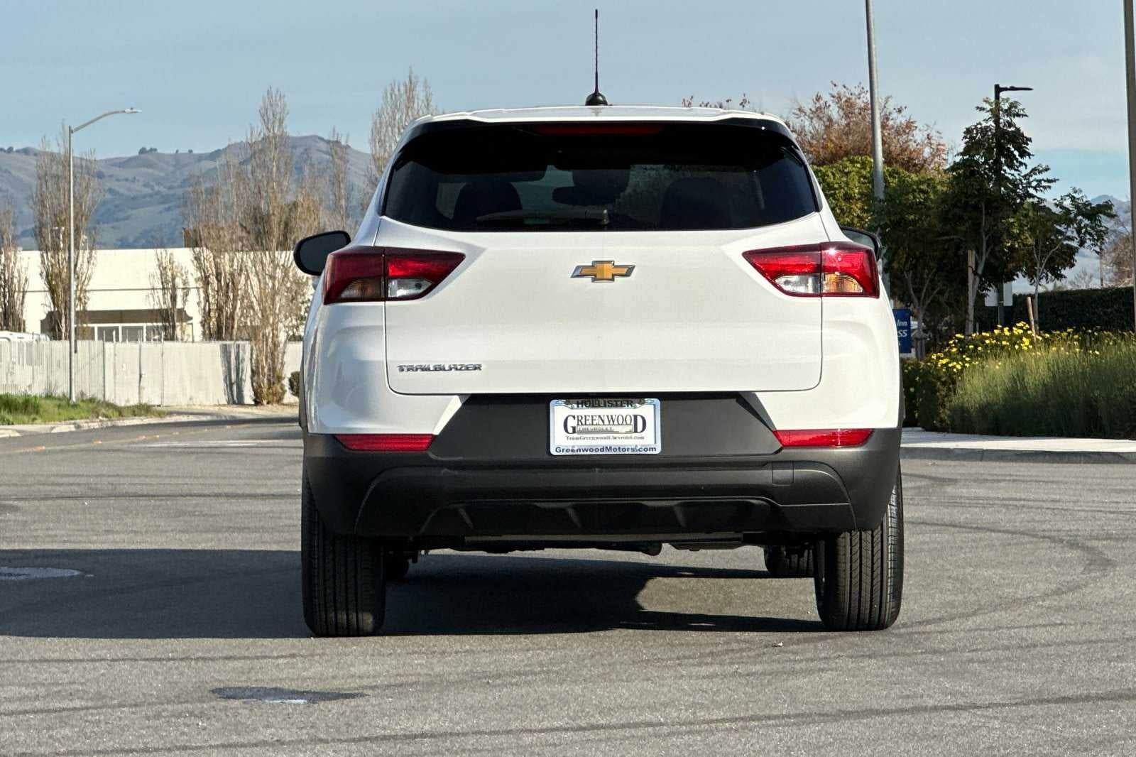 2026 Chevrolet Trailblazer LS